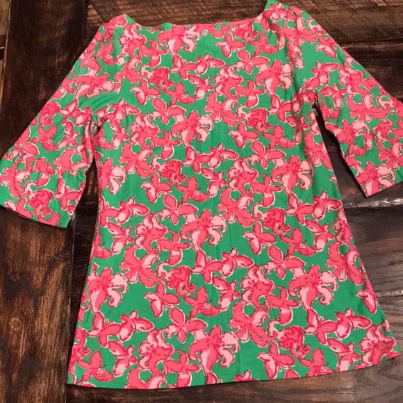 Lilly Pulitzer Tops - Lilly Pulitzer 3/4 sleeve printed top